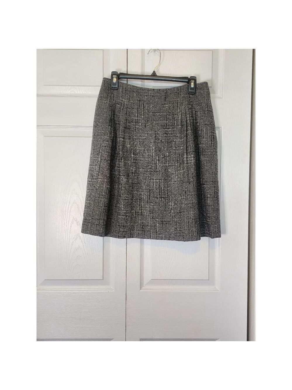 Anne Klein Gray Skirt Size 8